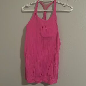 Lululemon size 6 workout tank